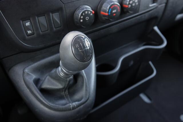Renault MASTER T35 | L2H2 | 2.3 dCi 125Pk | Sidebars | Trekhaak