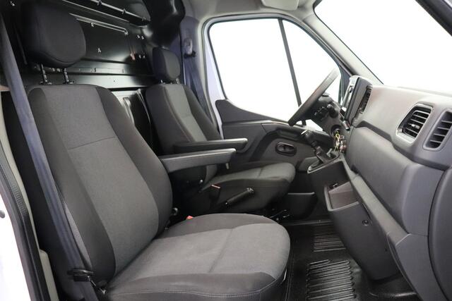 Renault MASTER 2.3 dCi 135PK L3H3 - EURO 6 - Airco - Navi - Cruise - ¤ 20.900,- Excl.
