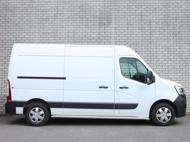 Renault MASTER GB L2 H2 T35 2.3 dCi 135 Work Edition | Navigatie | Trekhaak | Achteruitrijcamera | Laadruimtebetimmering | Sidebars |