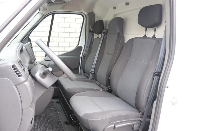 Renault MASTER GB L2 H2 T35 2.3 dCi 135 Work Edition | Navigatie | Trekhaak | Achteruitrijcamera | Laadruimtebetimmering | Sidebars |