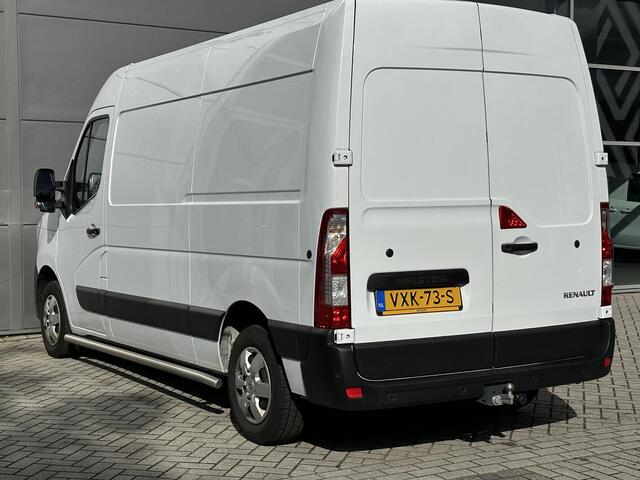 Renault MASTER 2.3 dCi 135 T35 L2H2 Work Edition | AIRCO | NAVIGATIE | PARKEER SENSOREN VOOR + ACHTER | TREKHAAK | CAMERA | LAADRUIMTE BETIMMERING |
