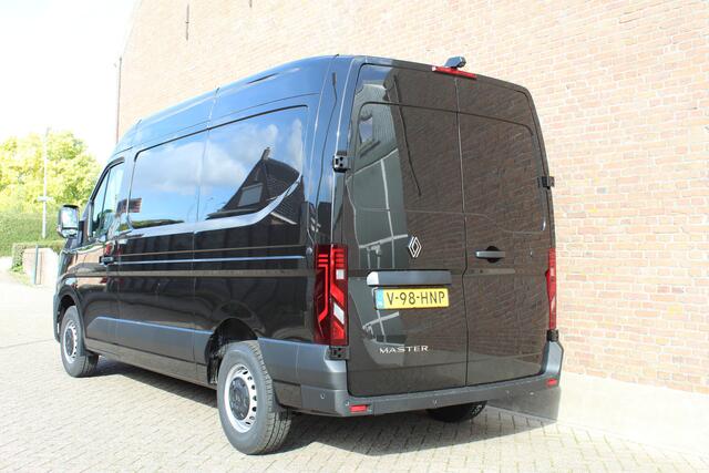 Renault MASTER T35 2.0 dCi 130 L2H2 Advance - vierseizoenbanden - parkeerhulp - Reservewiel - Draadloze oplader