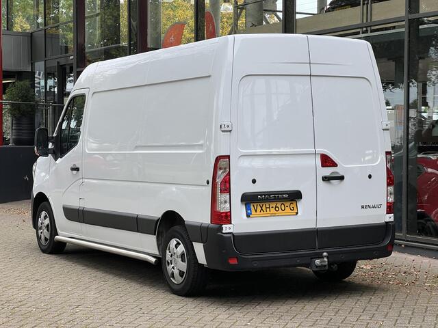 Renault MASTER T35 2.3 dCi 135 L2H2 Work Edition | Cruise Control | Achteruitrijcamera en sensoren | Navigatie | Blind Spot Monitor