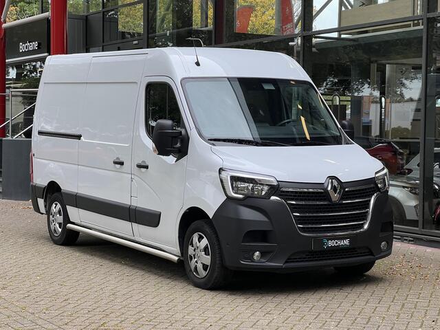 Renault MASTER T35 2.3 dCi 135 L2H2 Work Edition | Cruise Control | Achteruitrijcamera en sensoren | Navigatie | Blind Spot Monitor