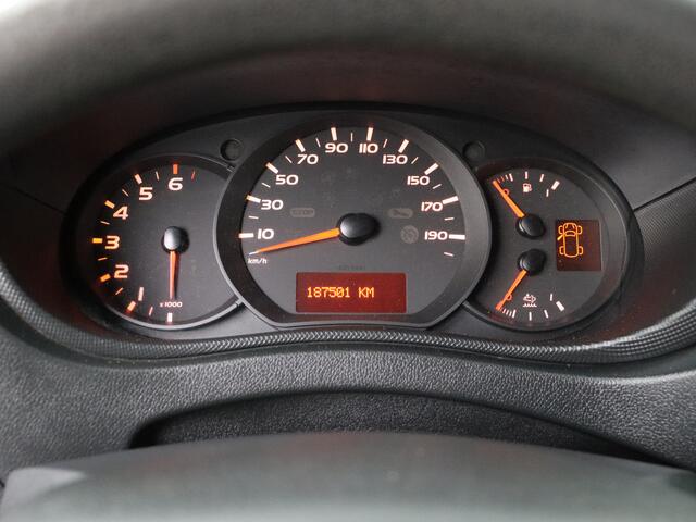 Renault MASTER 2.3DCi 165PK L3H2 Dubbellucht | 3500Kg Trekhaak | Airco | Cruise | 3-Persoons