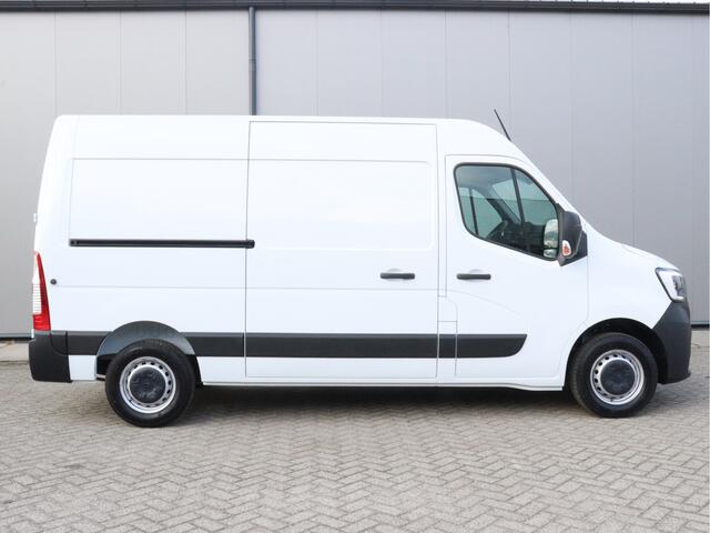 Renault MASTER T35 2.3 dCi 135 L2H2 Navigatie Achteruitrijcamera Cruise Control Bluetooth