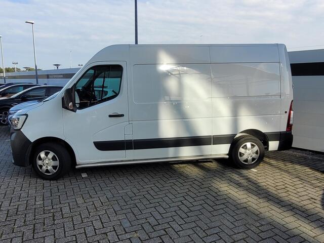 Renault MASTER T35 2.3 dCi 135 L2H2 Work Edition | Trekhaak | A. Camera | Navi | Airco | Cruise | Lat om Lat | NL Auto!