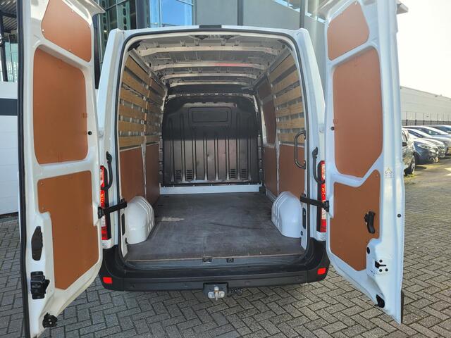 Renault MASTER T35 2.3 dCi 135 L2H2 Work Edition | Trekhaak | A. Camera | Navi | Airco | Cruise | Lat om Lat | NL Auto!