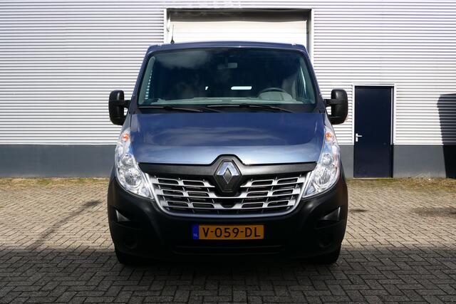Renault MASTER T28 2.3 dCi 130 L1H1 *meeneemprijs* - Cruise, Trekhaak, Betimmering, Navi