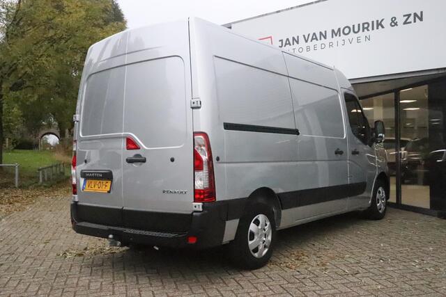 Renault MASTER T33 2.3 dCi 135 L2H2 Work Edition | Navigatie | Trekhaak | Camera |
