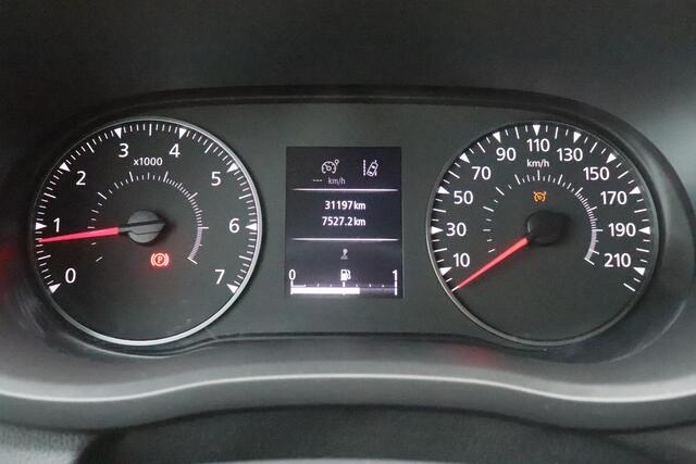 Renault MASTER T33 2.3 dCi 135 L2H2 Work Edition | Navigatie | Trekhaak | Camera |