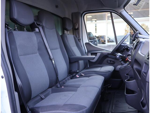Renault MASTER T35 2.3 DCI 136 PK BAKWAGEN MEUBELBAK + LAADKLEP / NAVIGATIE / CRUISE / AIRCO