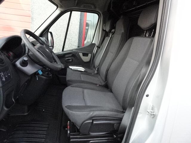 Renault MASTER T35 2.3 dCi L2H2 airco 130 pk 3 zits