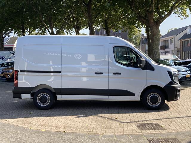 Renault MASTER T35 2.0 dCi 150 L2H2 Advance - Google Navi - Trekhaak - Camera - Reservewiel