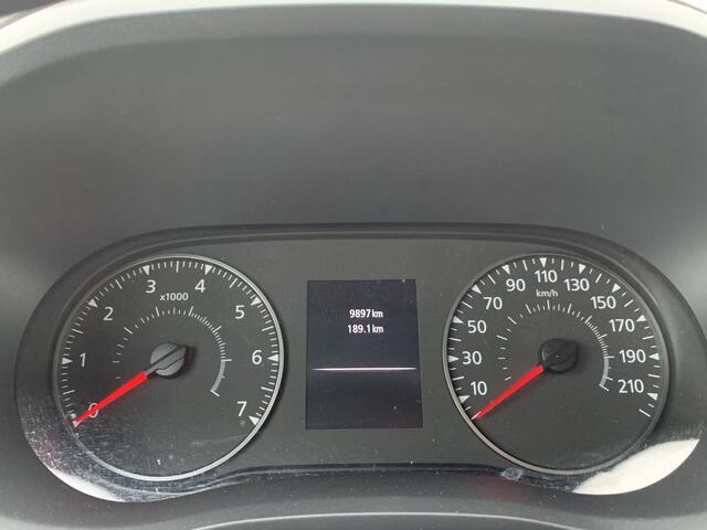 Renault MASTER 2.3 dCi 135 T35 L2H2 Work Edition CAMERA | PARKEERSENSOREN | DODEHOEK ASSIST. | ALL SEASON BANDEN | TREKHAAK