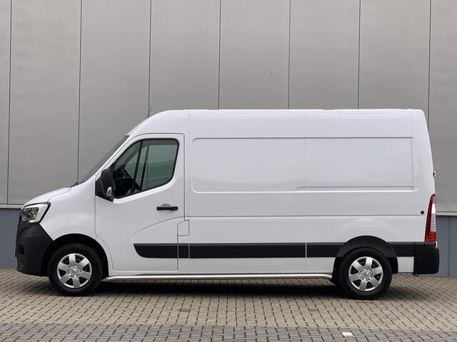 Renault MASTER 2.3 dCi 135 T35 L2H2 Work Edition CAMERA | PARKEERSENSOREN | DODEHOEK ASSIST. | ALL SEASON BANDEN | TREKHAAK