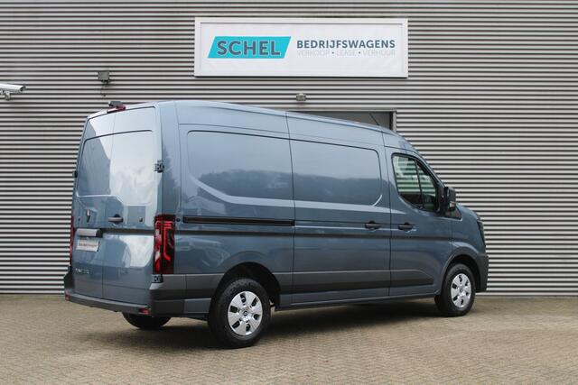 Renault MASTER T35 2.0 dCi 170pk L2H2 Extra - Navigatie - Blind Spot - Camera - Stoelverwarming - Verwarmde voorruit - Rijklaar