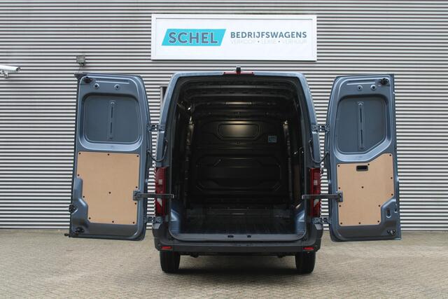 Renault MASTER T35 2.0 dCi 170pk L2H2 Extra - Navigatie - Blind Spot - Camera - Stoelverwarming - Verwarmde voorruit - Rijklaar