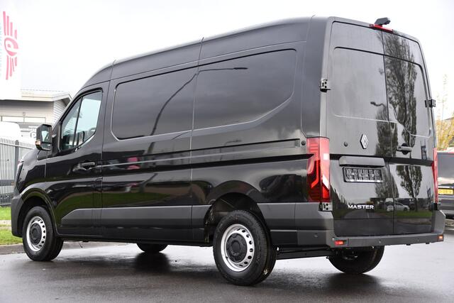 Renault MASTER T35 2.0 dCi 170 L2H2 Extra Black Edition Camera, Cruise, Carplay, 170PK, Multimedia, Sensoren, NAVI, LED, UNIEK!