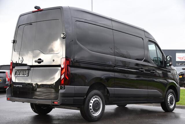 Renault MASTER T35 2.0 dCi 170 L2H2 Extra Black Edition Camera, Cruise, Carplay, 170PK, Multimedia, Sensoren, NAVI, LED, UNIEK!