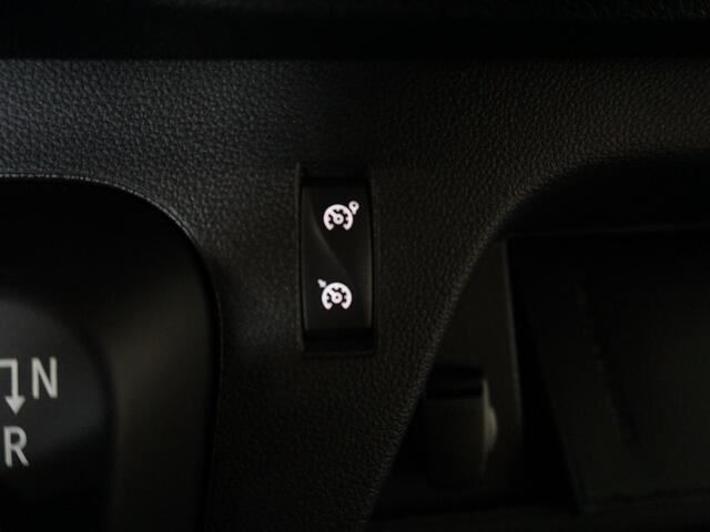 Renault MASTER T33 2.3 dCi 135PK L2H2 Work Edition Airco Bleutooth Cruise Control