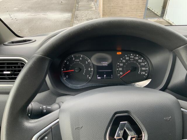 Renault MASTER T35 2.3 dCi 150 L2H2 Airco Cruise 3 Zits Camera Trekhaak 2500 kg Navi Euro 6