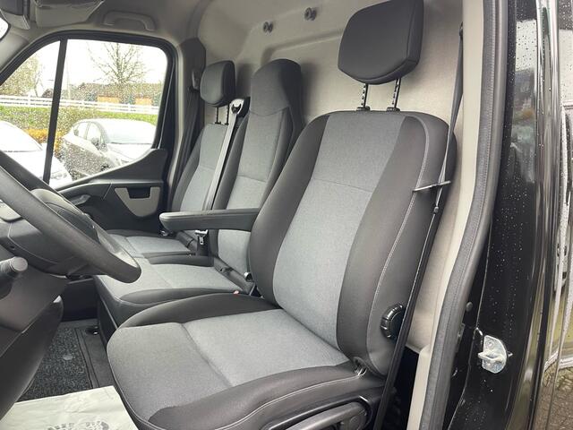 Renault MASTER T33 2.3 dCi L1H2 S&S, Automaat, Nav, Camera