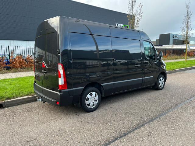 Renault MASTER Renault 130.33 L2H2 2.3dci