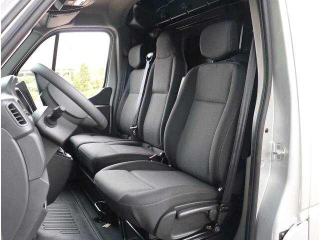 Renault MASTER T35 dCi 135pk L2H2 Work Edition Airco | Dodehoeksens. | Navi | Trekhaak