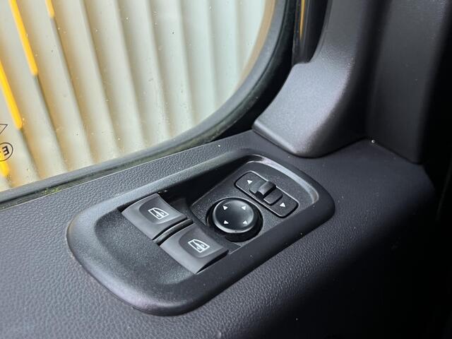 Renault MASTER T33 2.3 dCi 135 L2H2 Comfort | Trekhaak | Navigatie | DAB | Parkeersensoren |