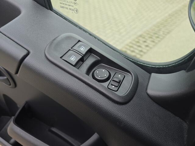 Renault MASTER T33 2.3 dCi 135 L2H2 Comfort - 135 Pk - Euro 6 - Airco - Cruise Control