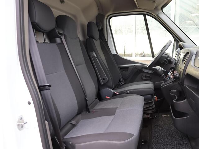 Renault MASTER T35 2.3 DCI 170 PK L3H2 | OPRIJPLAAT + LIER | LUCHTVERING | TREKHAAK | CAMERA | NAVIGATIE