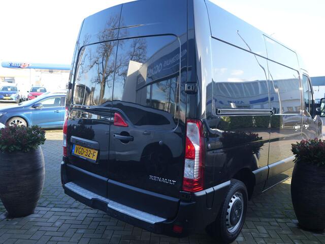 Renault MASTER T33 2.3 dCi 135 L2H2 - Parkeersensoren voor + achter - Bluetooth