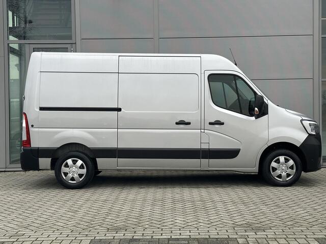 Renault MASTER T35 2.3 dCi 150 L2H2 Energy Work Edition | TREKHAAK | AIRCO | NAVIGATIE | PARKEER CAMERA | PARKEER SENSOREN VOOR + ACHTER | TRAKHAAK |