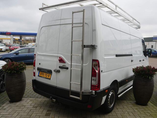 Renault MASTER T35 2.3 dCi 135 L3H2 Comfort - Trekhaak - All Seasonbanden - Imperiaal