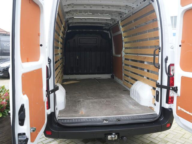 Renault MASTER T35 2.3 dCi 135 L3H2 Comfort - Trekhaak - All Seasonbanden - Imperiaal