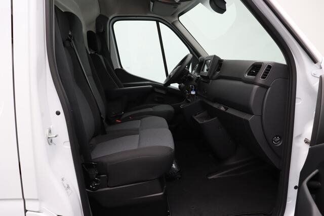 Renault MASTER T35 2.3 dCi 135pk L3H2 Work Edition | Laadruimtebetimmering | Trekhaak | Vol opties! |