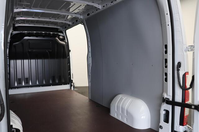 Renault MASTER T35 2.3 dCi 135pk L3H2 Work Edition | Laadruimtebetimmering | Trekhaak | Vol opties! |