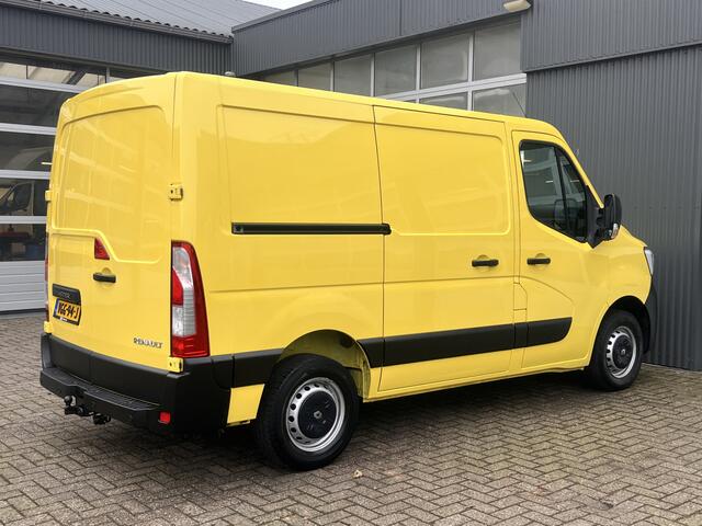 Renault MASTER T28 2.3 dCi 135 L1H1 Airco Cruise controle Trekhaak 2500kg trekgewicht Achteruitrijcamera Schuifdeur 3-Persoons Euro 6 Navigatiesysteem Telefoonverbinding 1e eigenaar