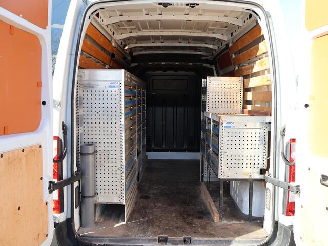 Renault MASTER T33 2.3 DCI 130 PK L2H2 + WERKPLAATS INRICHTING | TREKHAAK | NAVIGATIE