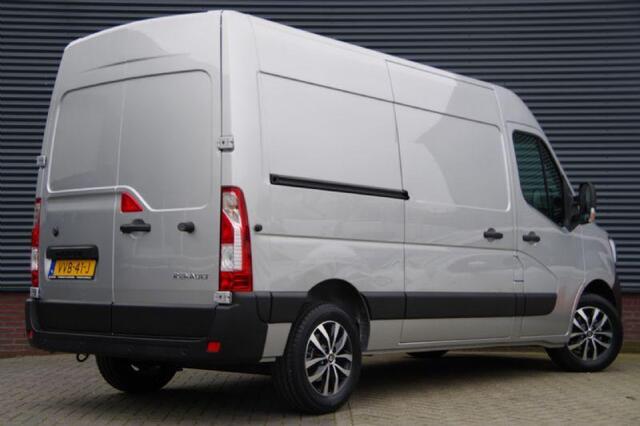 Renault MASTER T35 2.3 dCi 135PK L2H2 Work Edition CAMERA, NAVI, CRUISE, AIRCO, APPLE CARPLAY/ANDROID, PDC DUBBELE CABINE LEVERB.