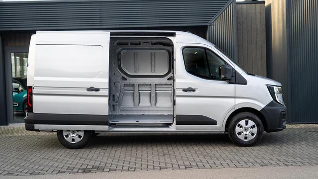Renault MASTER T35 2.0 dCi 150 L2H2 Extra | Nieuw Model | Camera | Parkeersensoren | Apple Carplay
