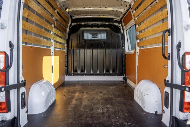 Renault MASTER 2.3 dCi L2H2 | 146 PK | Euro 6 | Cruise | Climate | Navigatie