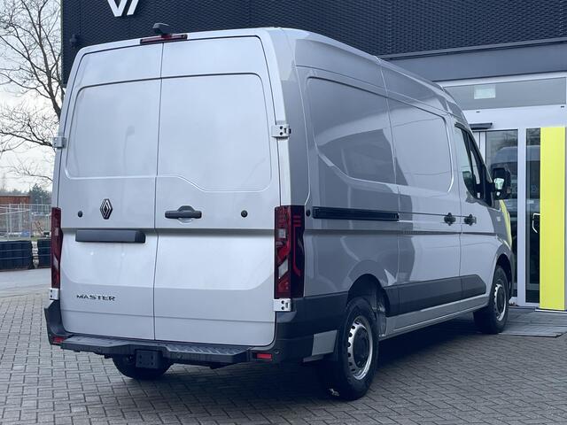 Renault MASTER T35 2.0 dCi 130 L2H2 Advance Gris Etoile |