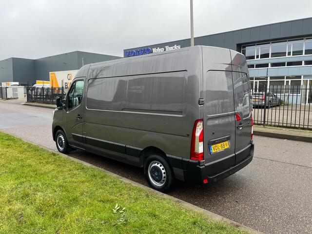 Renault MASTER 135.35 L2 H2 2.3 DCI, Airco, Nav, !!! 67.54 km !!!