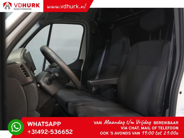 Renault MASTER 2.3 dCi 135 pk L2H2 Imperiaal + Ladder/ Standkachel/ Stoelverw./ PDC/ Trekhaak