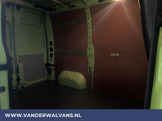 Renault MASTER 2.3 dCi 131pk L1H2 Euro6 Airco | Camera | Navigatie | Imperiaal | Cruisecontrol 2500kg Trekhaak, Parkeersensoren, Bijrijdersbank