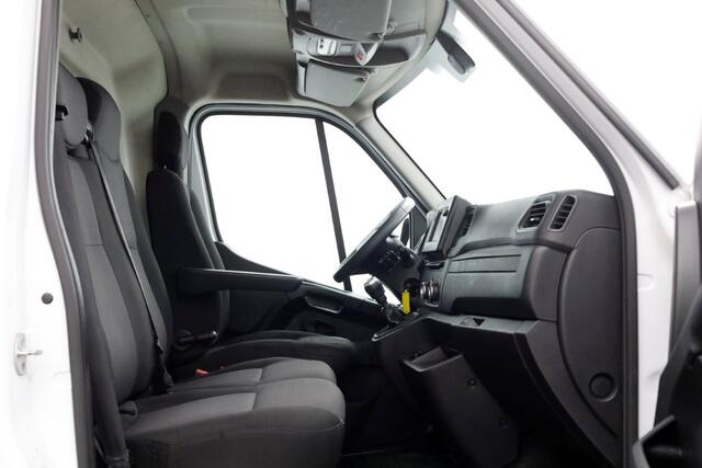 Renault MASTER T35 2.3 dCi 135pk L2H2 Laadklep Airco/Navi 05-2021