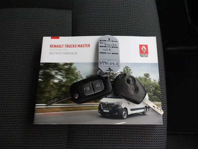 Renault MASTER 2.3DCi 135PK L3H2 Work Edition | Navigatie | Camera | 3-Persoons | Betimmering | Trekhaak
