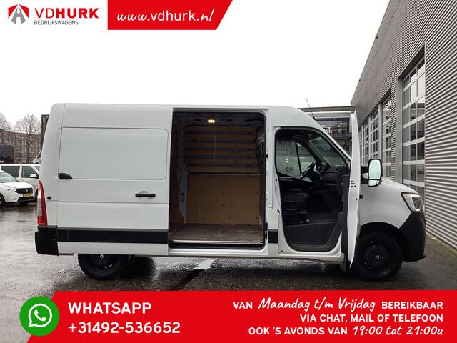 Renault MASTER T35 2.3 dCi 135 pk L2H2 BPM VRIJ! NL auto/ 270Gr.Deuren/ 2.5t Trekverm./ Carplay/ Navi/ PDC/ Airco